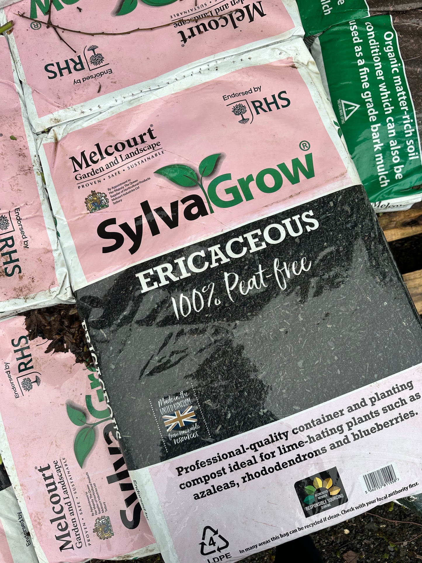 SylvaGrow Peat Free Ericaceous Compost 40L 7656