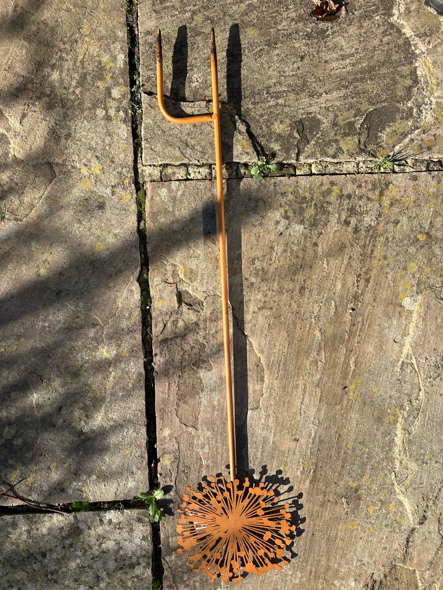 Decorative Metal Dandelion Garden Stake