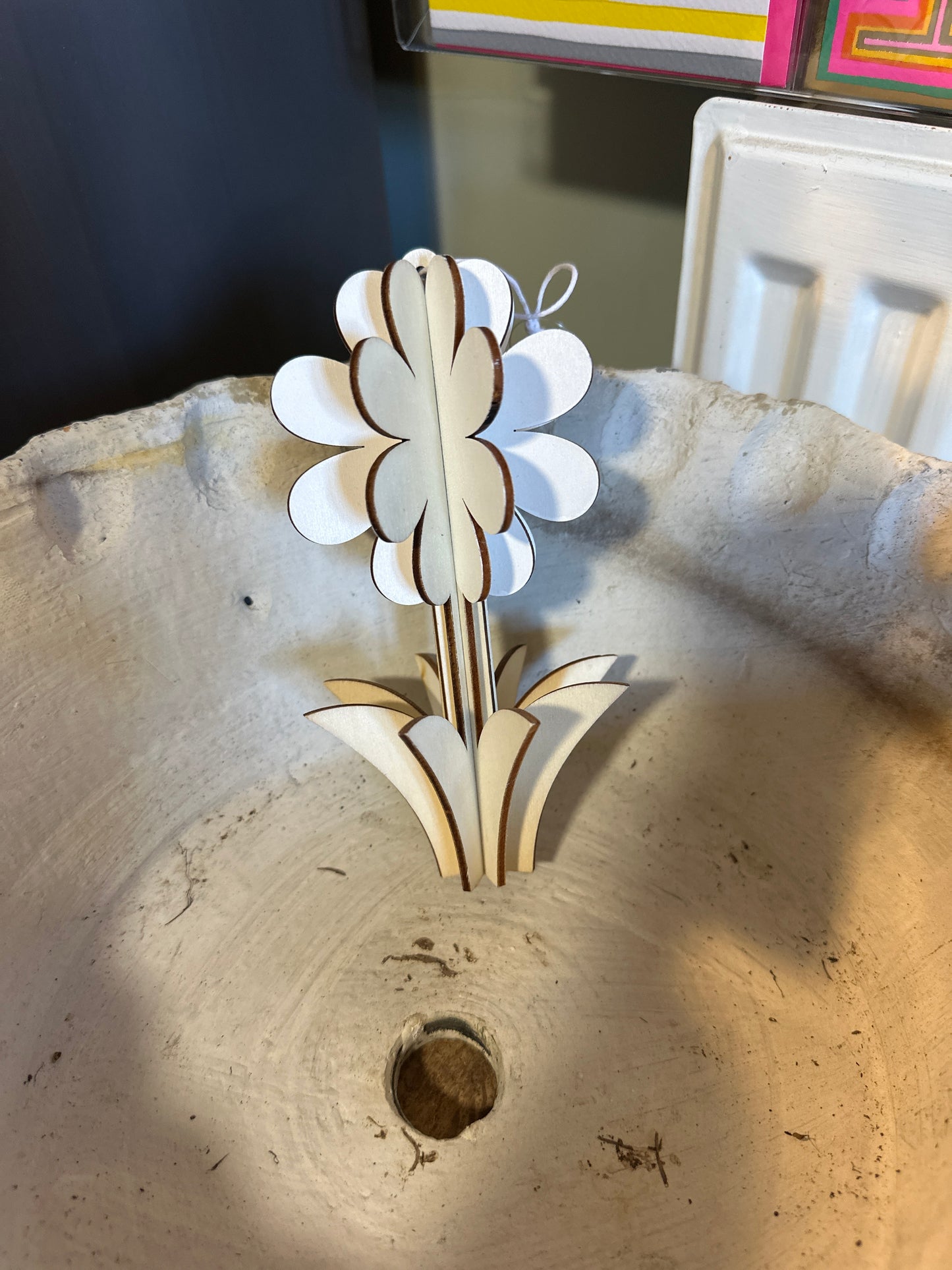 Special Buy : 2 HS Wooden Hanging Flowers for £5