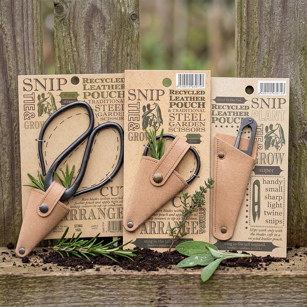 STEEL SNIPS IN A RECYCLED LEATHER POUCH (NATURAL)