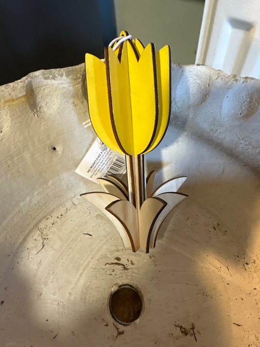 Special Buy : 2 HS Wooden Hanging Flowers for £5