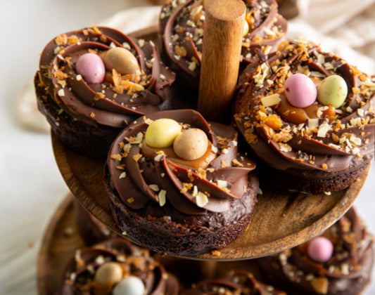 Fresh Cakes, Biscuits & Traybakes