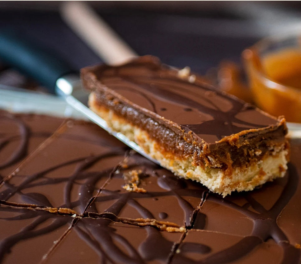 Fresh Cakes, Biscuits & Traybakes